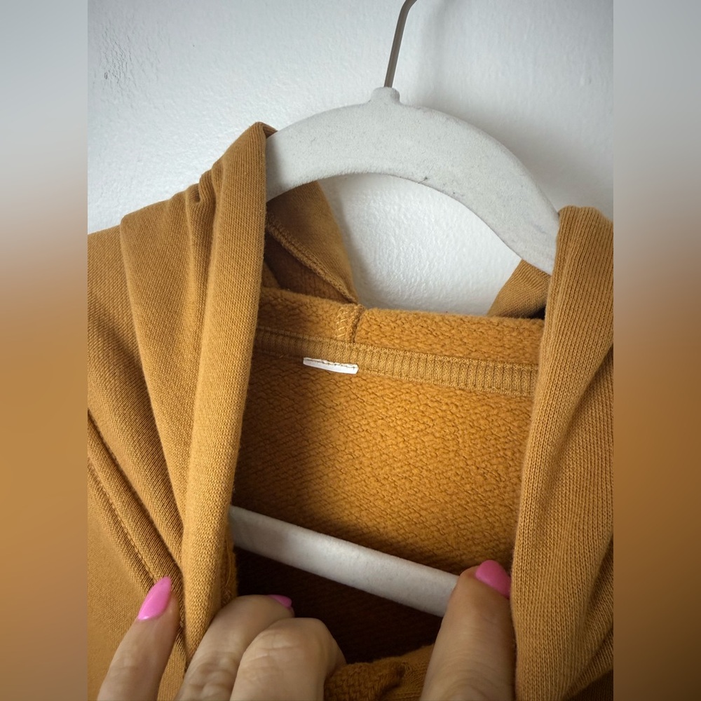 ALO Yoga Toffee Accolade Hooded Sweatshirt Medium Rare - Picture 5 of 6